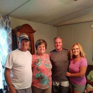 Meet your Posher, Larry